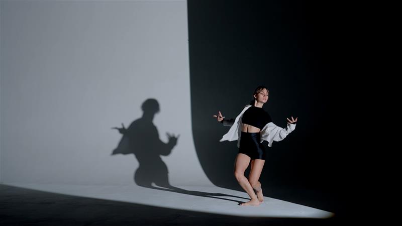 Dance 1 2379704311